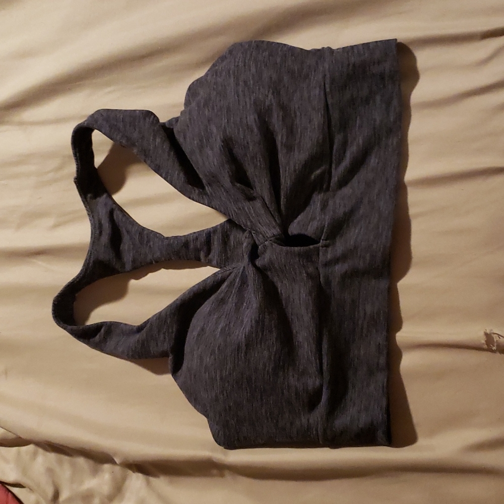 VS sports bra